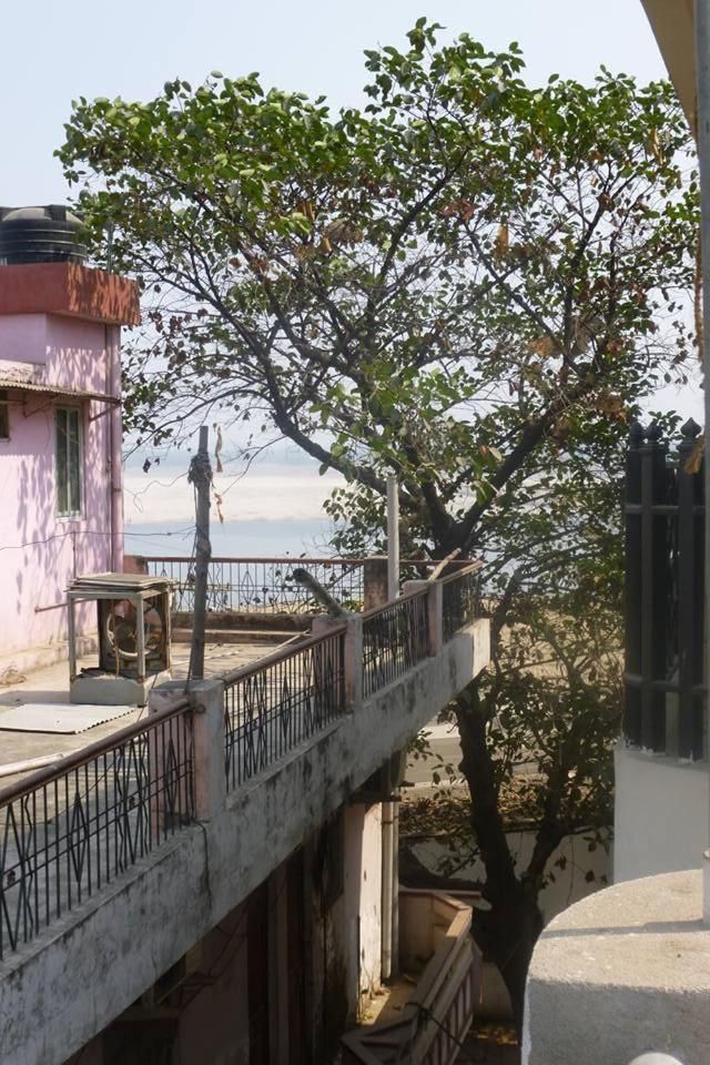 Gangotri Paying Guest House バラナシ エクステリア 写真