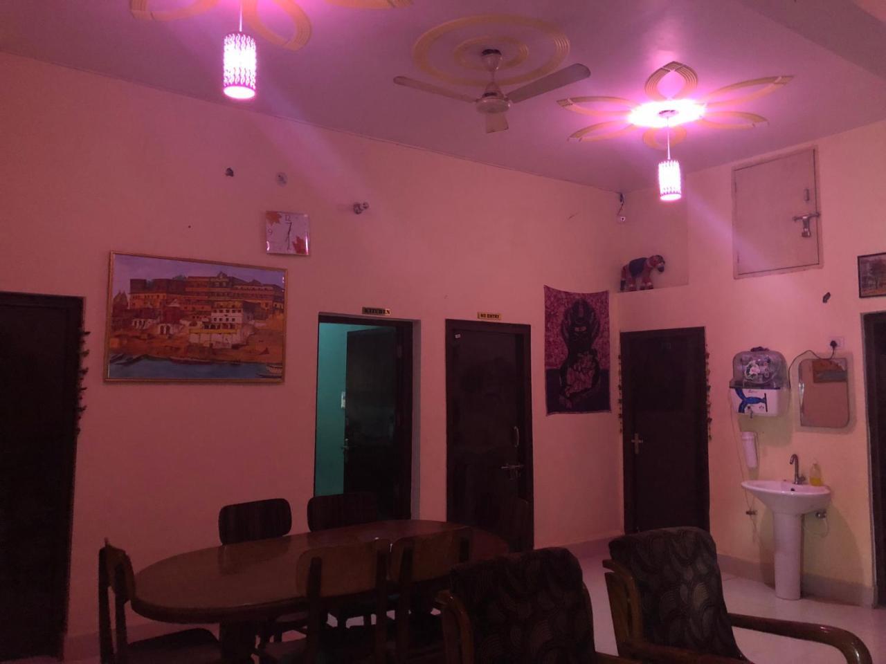 Gangotri Paying Guest House バラナシ エクステリア 写真